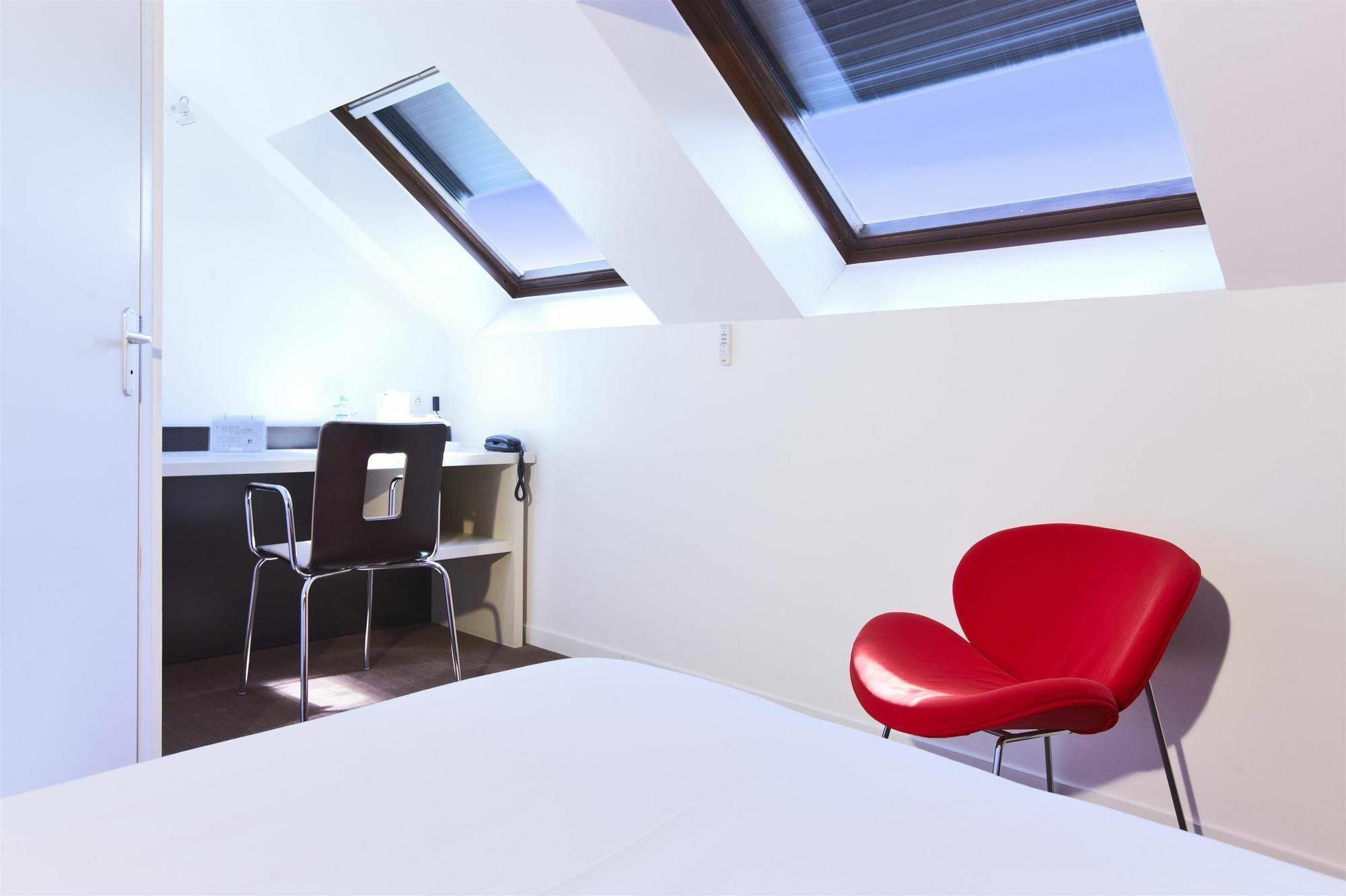 Kyriad Rouen Nord - Mont Saint Aignan Екстериор снимка